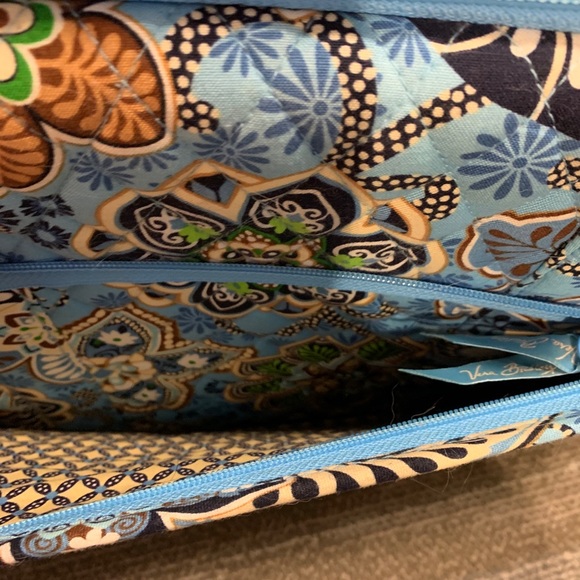 Vera Bradley Computer Carrier - Picture 3 of 4